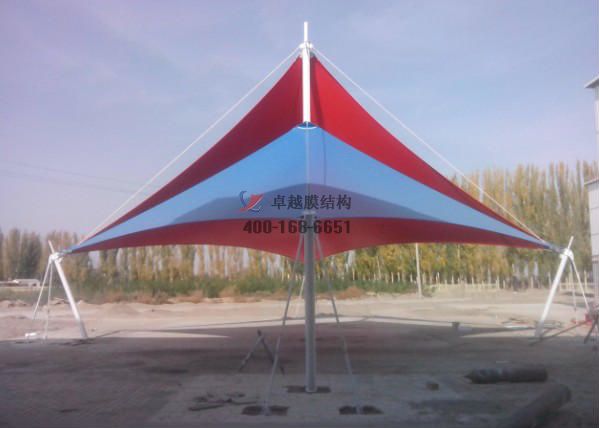 聊城<font color='red'>張拉膜結(jié)構(gòu)</font>景觀小品【案例圖片】