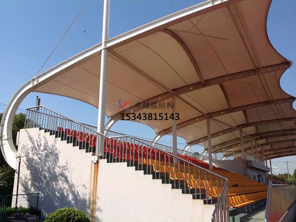 當(dāng)陽膜結(jié)構(gòu)看臺(tái)雨棚設(shè)計(jì)生產(chǎn)安裝
