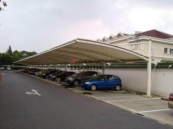 米林膜結(jié)構(gòu)停車棚【遮陽棚廠家】