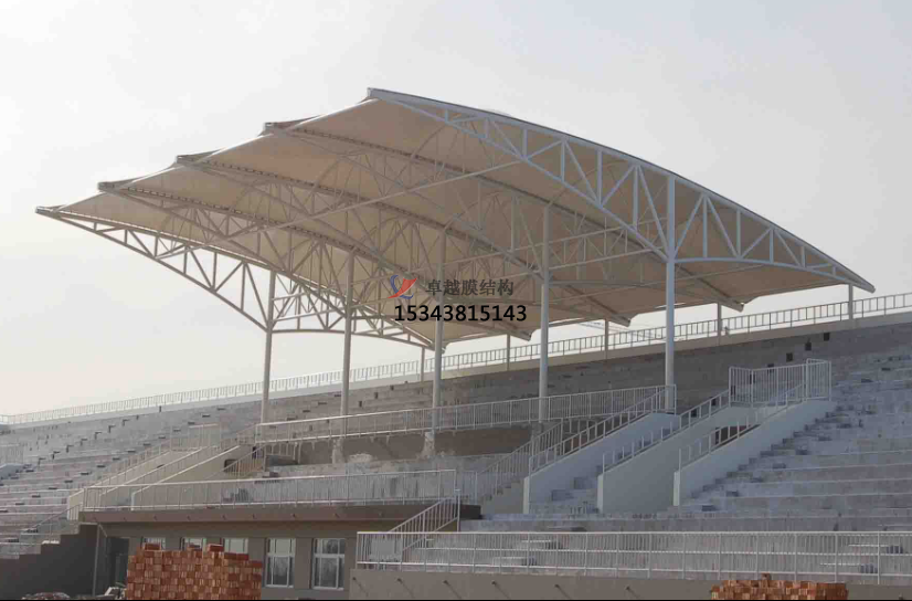 左云體育公園膜結(jié)構(gòu)【看臺(tái)雨棚】門(mén)球場(chǎng)案例