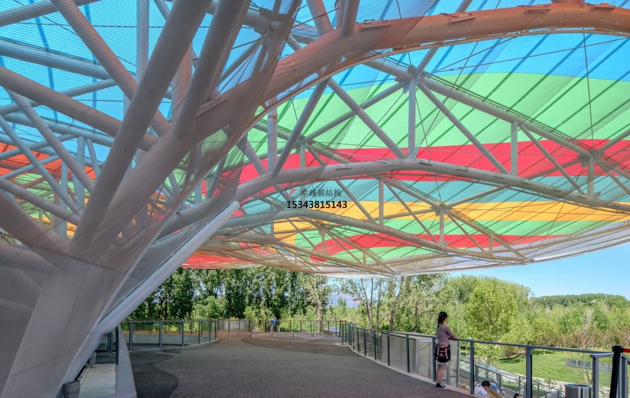 ETFE彩色膜做成的大蝴蝶到底有多炫？