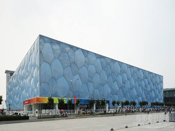 ETFE膜結(jié)構(gòu)充氣系統(tǒng)是怎么工作的？