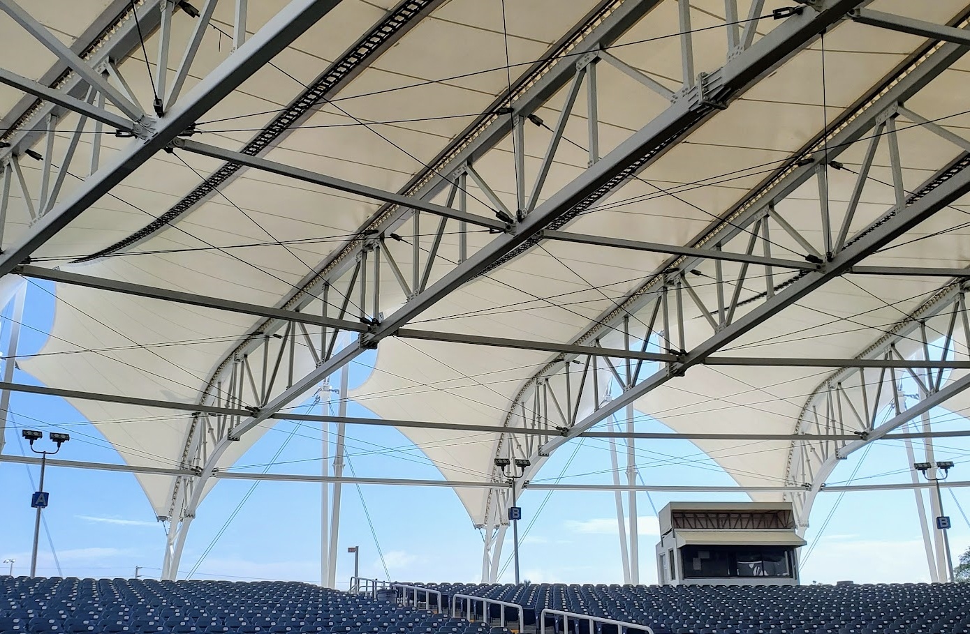 ETFE與PTFE作為常見(jiàn)的膜材料，兩者有什么不同之處呢？