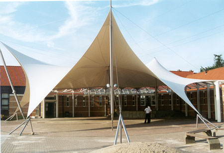 <font color='red'>膜結(jié)構(gòu)車棚</font>安裝時的十大注意事項